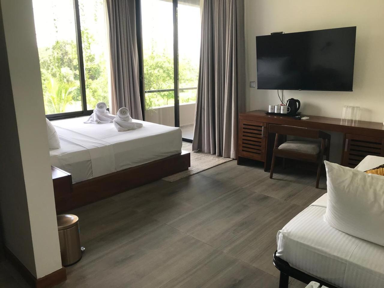 Hotel Thimbiri Wewa Wilpattu