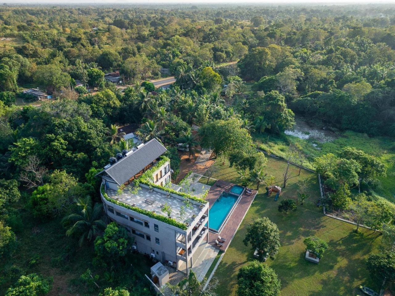 Hotel Thimbiri Wewa